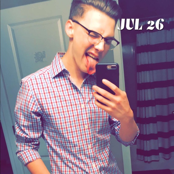 Meet your Posher, Matthew - Picture 1 of 1